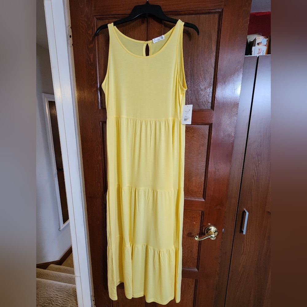 Yellow maxi dress sleeveless